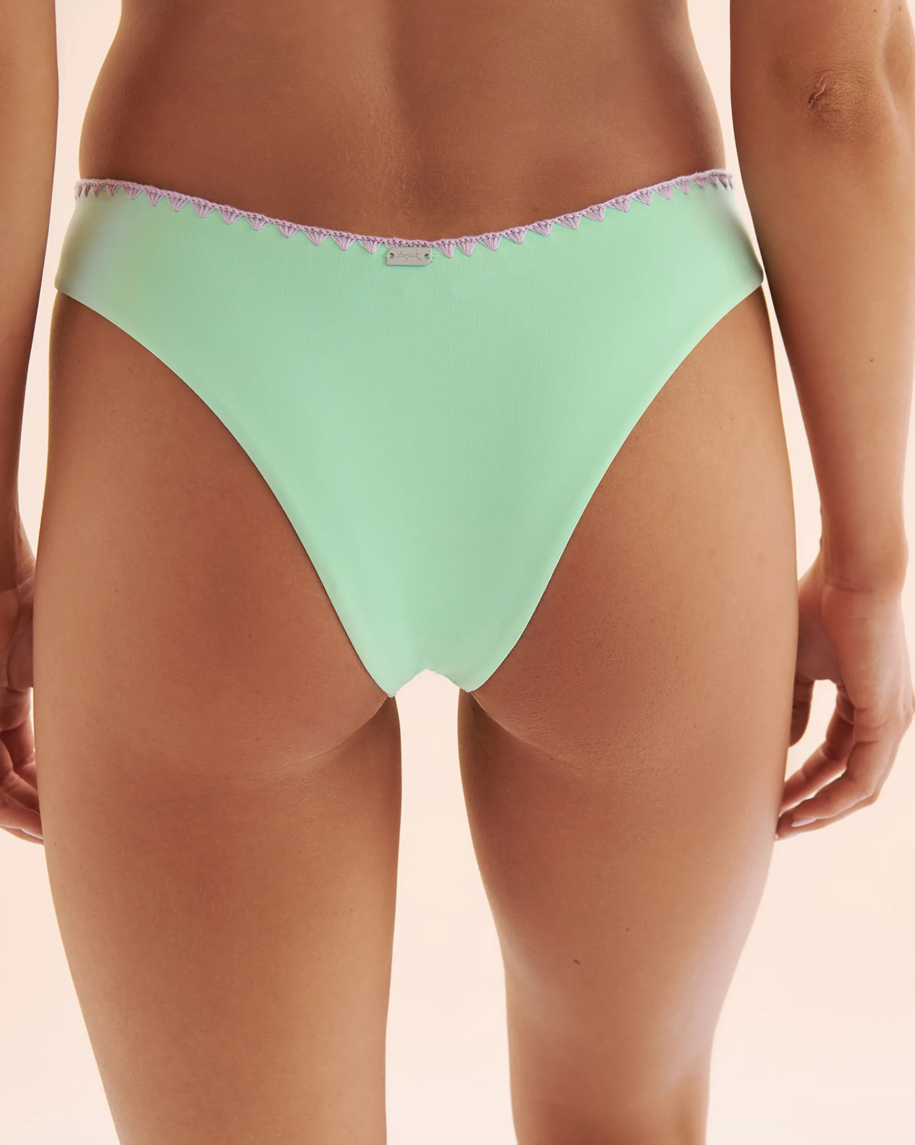 Beah Wave Low Rise Thong Bikini Bottom*Women Bikini Bottoms
